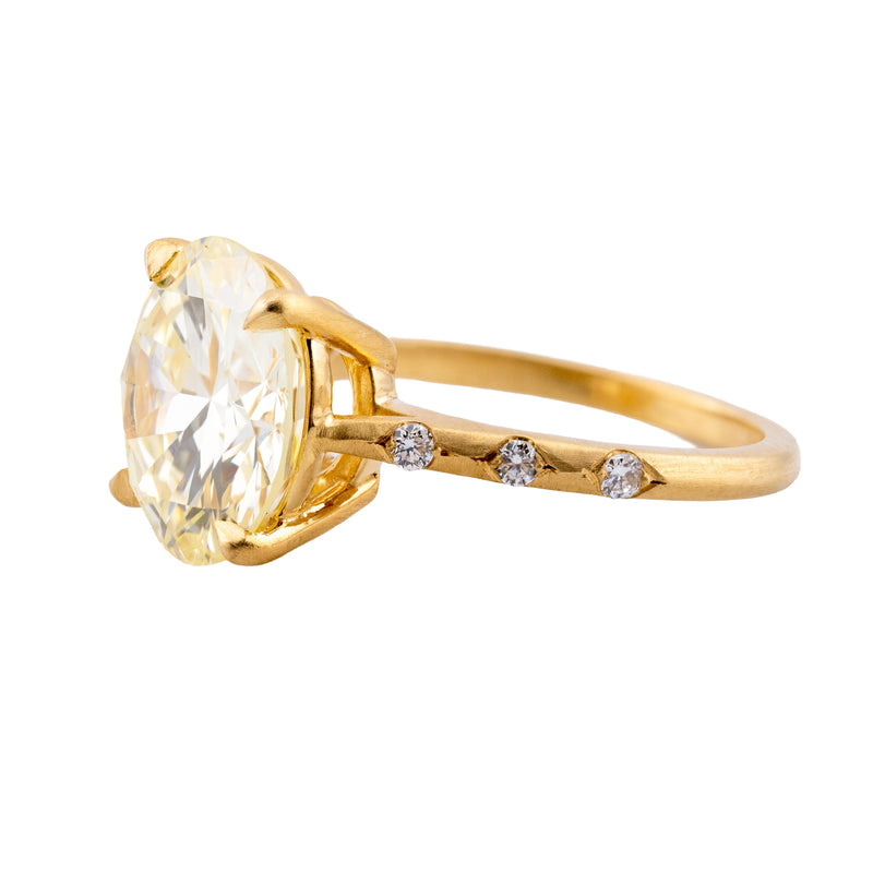 Mesmerizing 6.06ctw GIA Certified Diamond Engagement Ring in 18K Yellow Gold