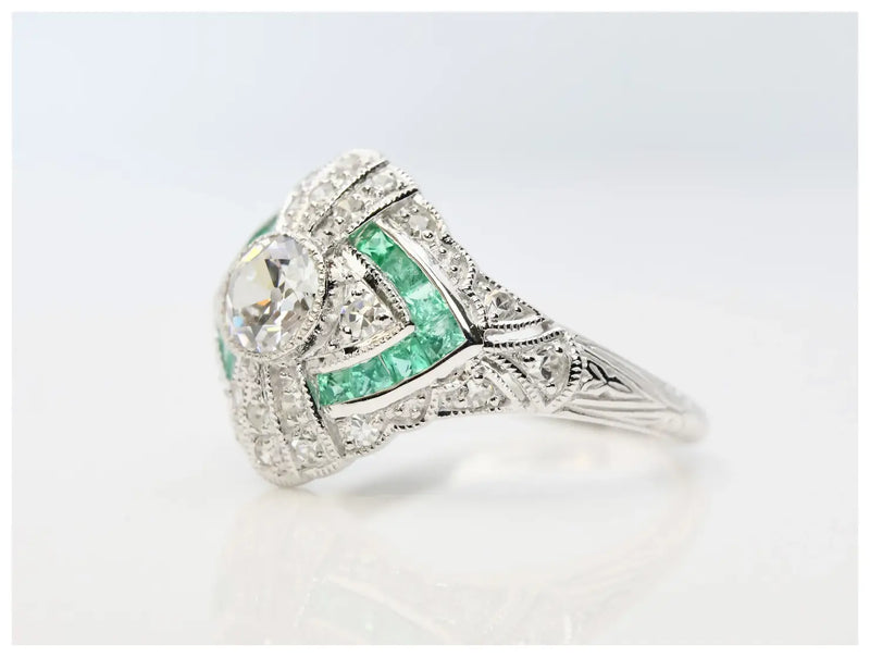 Art Deco Emerald and Diamond ring in 14K White Gold
