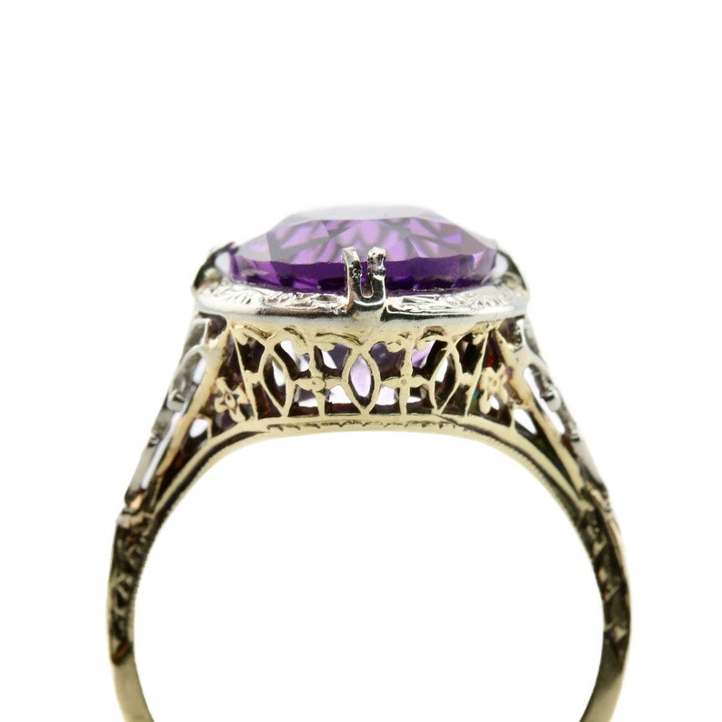 Art Deco Amethyst Solitaire Filigree Ring in Two Tone 14 Karat Gold