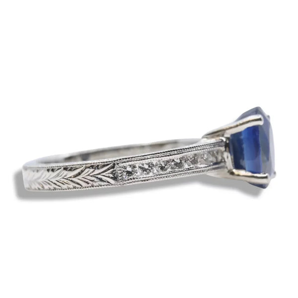 Contemporary 1.65ct Sapphire & Diamond Hand Engraved Ring
